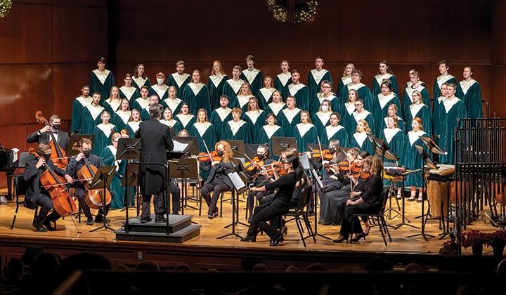 威斯康辛州路德 Choir at Christmas concert